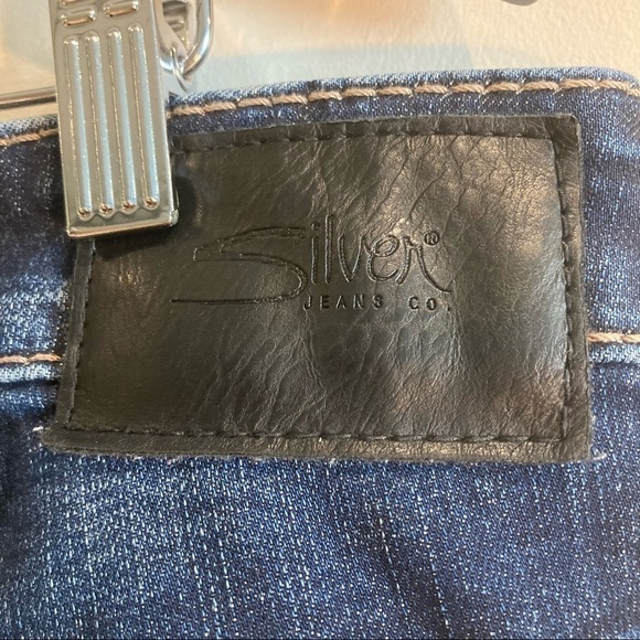 SILVER JEANS Sz 38  x 30 Hunter Relaxed Fit Mid Wash Jeans - Picture 8 of 12